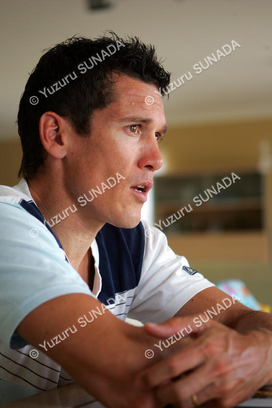 Interview014p.jpg